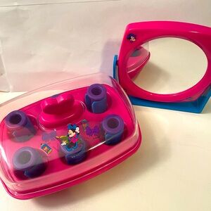 Disney Minnie Mouse Unique children’s hair curler and mirror set dress up play